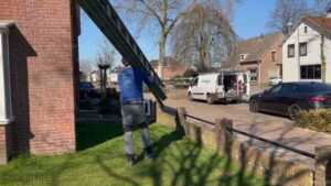 Schoorsteen onderhoud Nuenen ladder bus